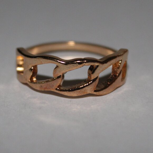 RING - Picture 1 of 7
